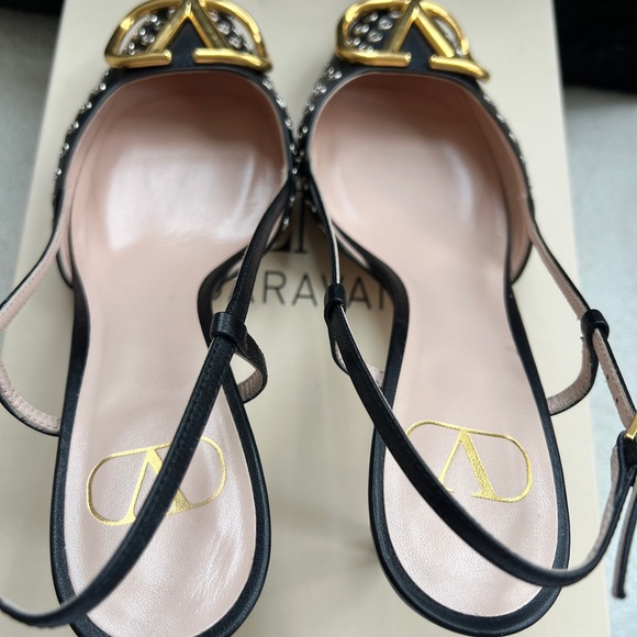 Valentino V Logo Perforated Black and Gold Women's Shoes sz 39 - Picture 12 of 12